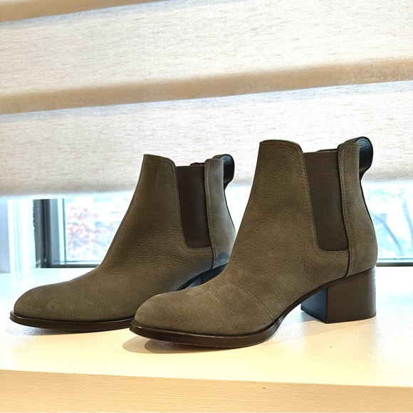 RAG & BONE CHELSEA WALKER GRAY SUEDE BOOTIE • size 36 - Picture 2 of 6